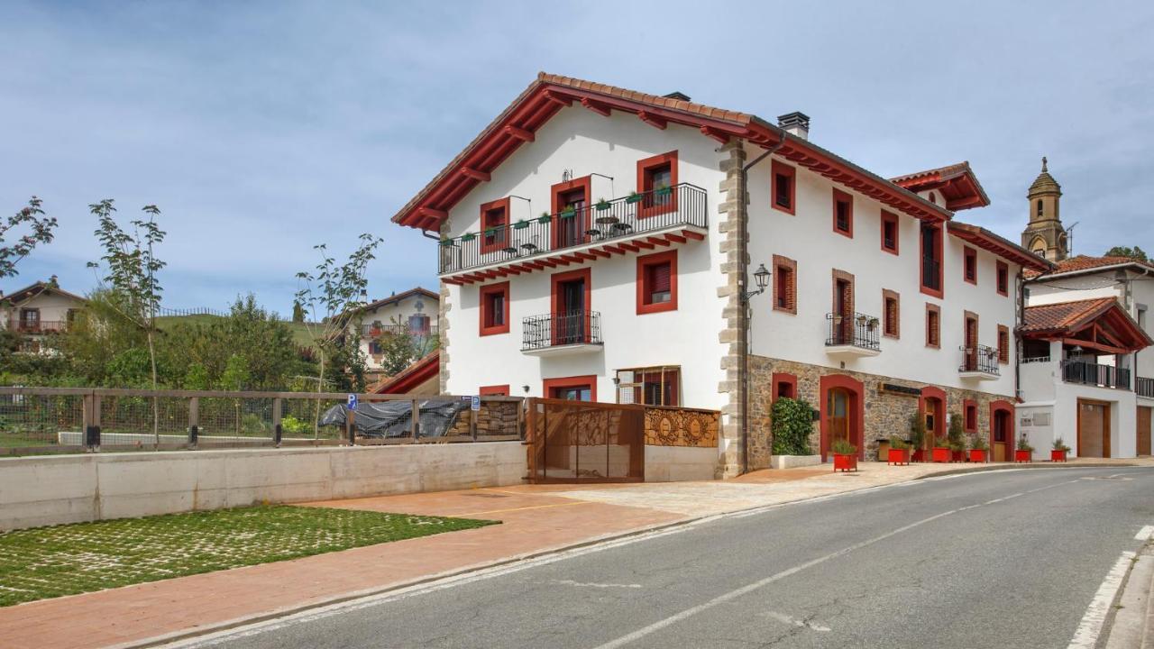 Apartamentos Turisticos Rurales Iturburuarena Alkotz 外观 照片